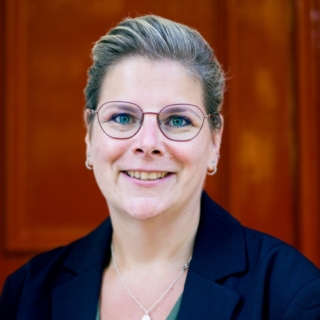 Esther van der Velden