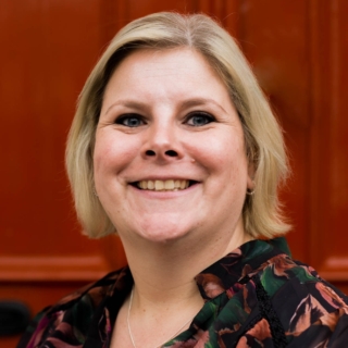 Esther van der Velden